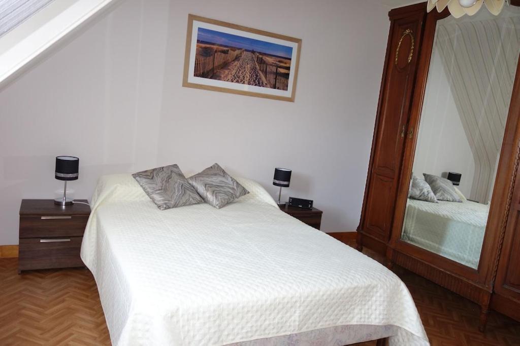 Spacieuse Maison Typique Pour 10 Personnes Vue Mer Plage A 10 Minutes A Pied- Ideale Pour Des Vacances Ou Un Weekend En Famille Ou Entre Amis Etables-sur-Mer Luaran gambar